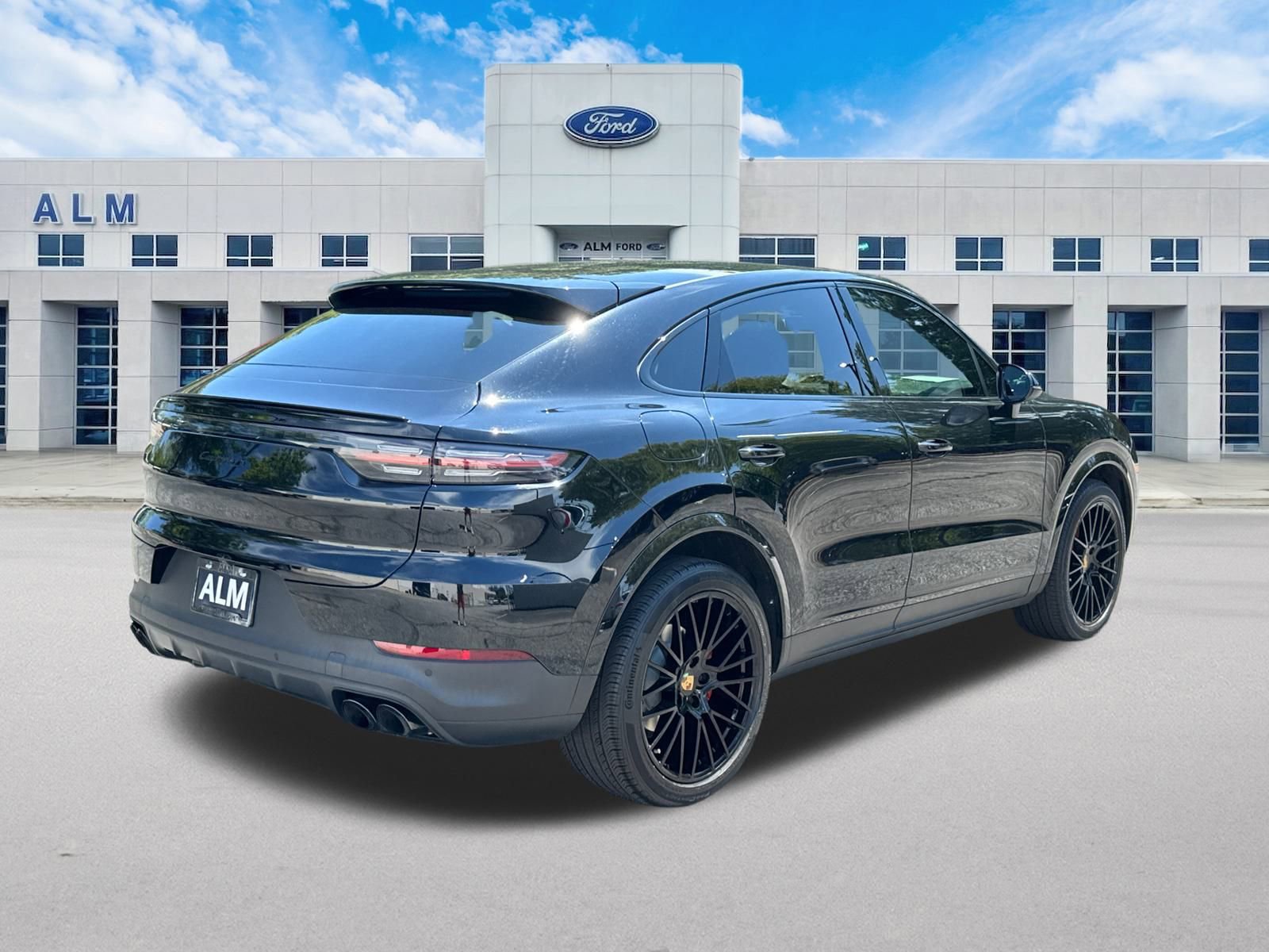 Used 2022 Porsche Cayenne S image 5