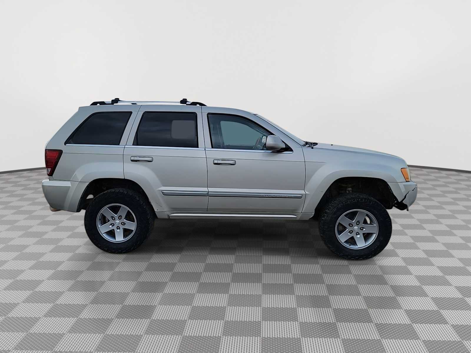 Used 2007 Jeep Grand Cherokee Overland AWD/4WD image 9