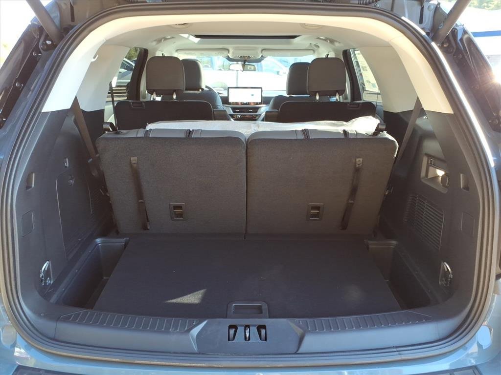 New 2025 Ford Explorer Active image 14