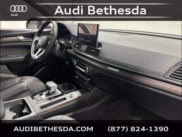 Used 2023 Audi Q5 Premium w/ Convenience Package AWD/4WD image 11