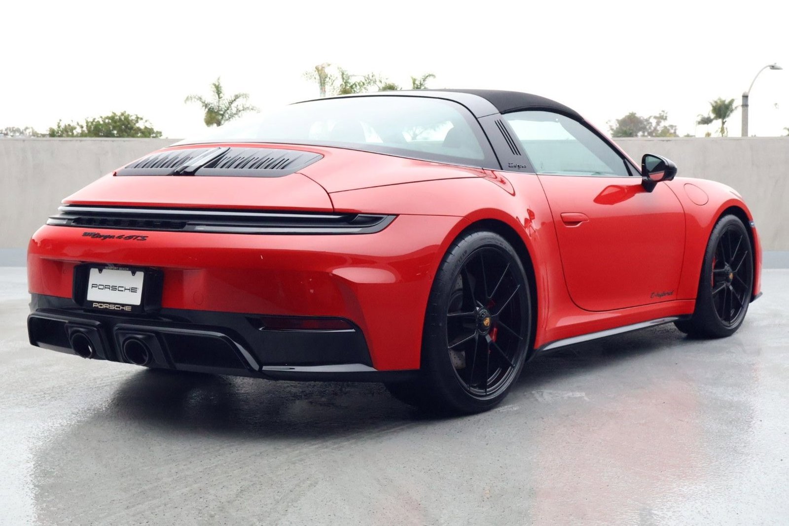 New 2026 Porsche 911 Targa 4 GTS image 9