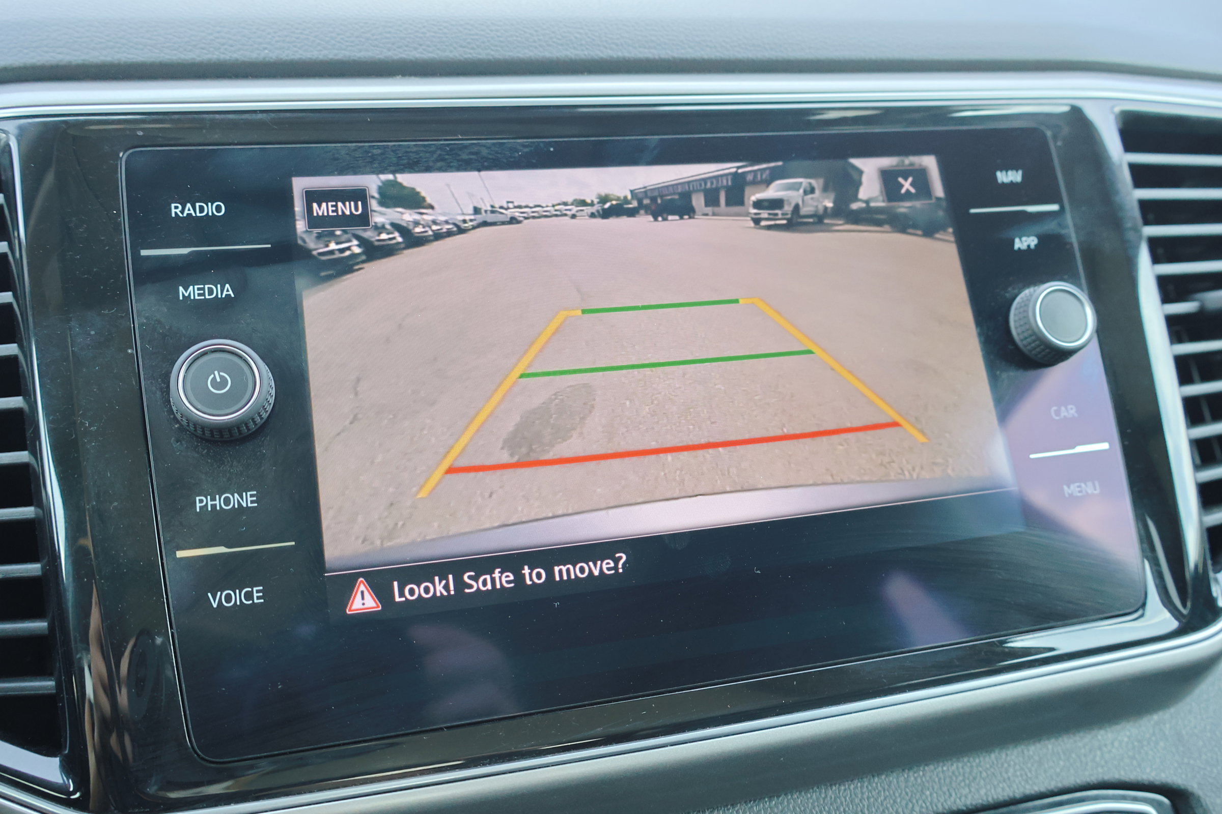 Used 2019 Volkswagen Atlas SEL R-Line image 22