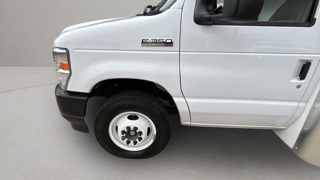 Used 2024 Ford E-350 and Econoline 350 Super Duty w/ Driver's Safety Package RWD image 31