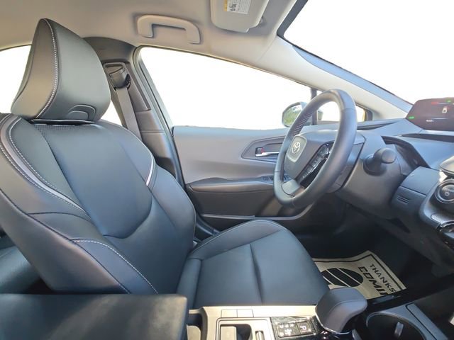 Used 2025 Toyota Prius XLE image 15