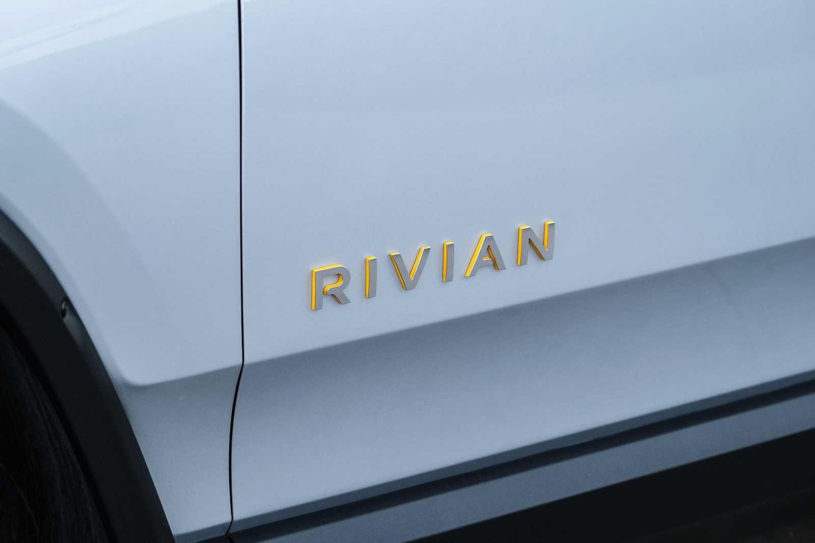 Used 2023 Rivian R1S Adventure Quad AWD/4WD image 3