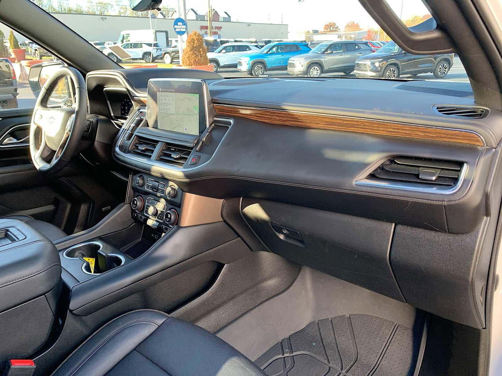 Certified 2023 Chevrolet Suburban High Country image 30