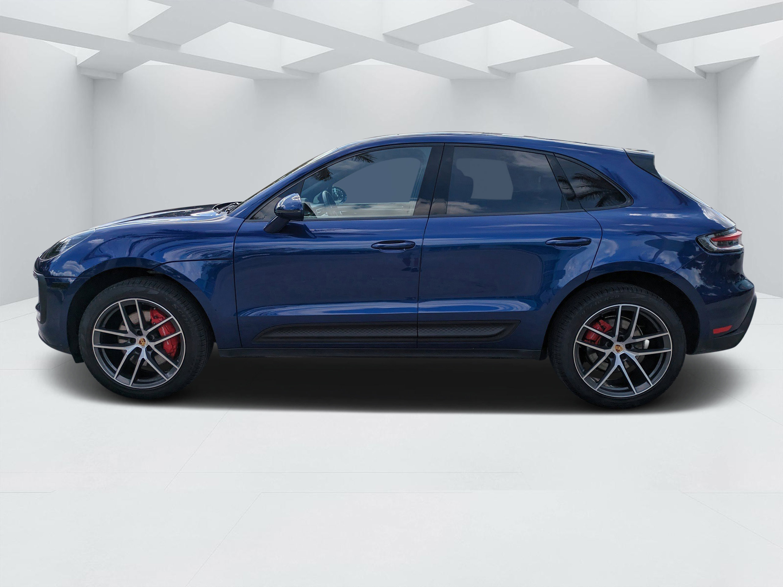 Used 2024 Porsche Macan S image 6