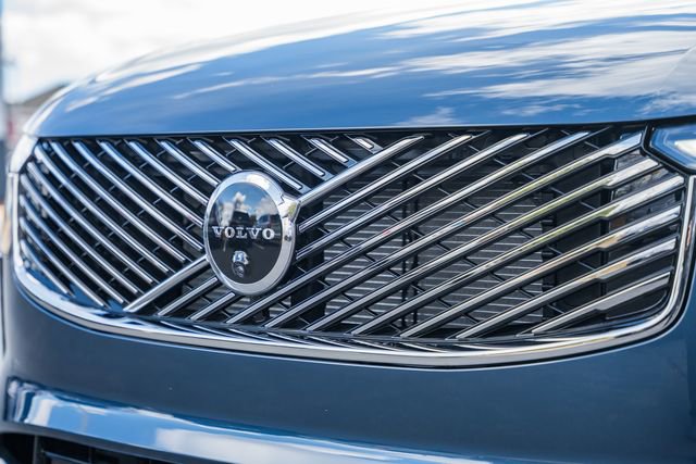 New 2026 Volvo XC90 T8 Plus w/ Protection Package Premier image 12