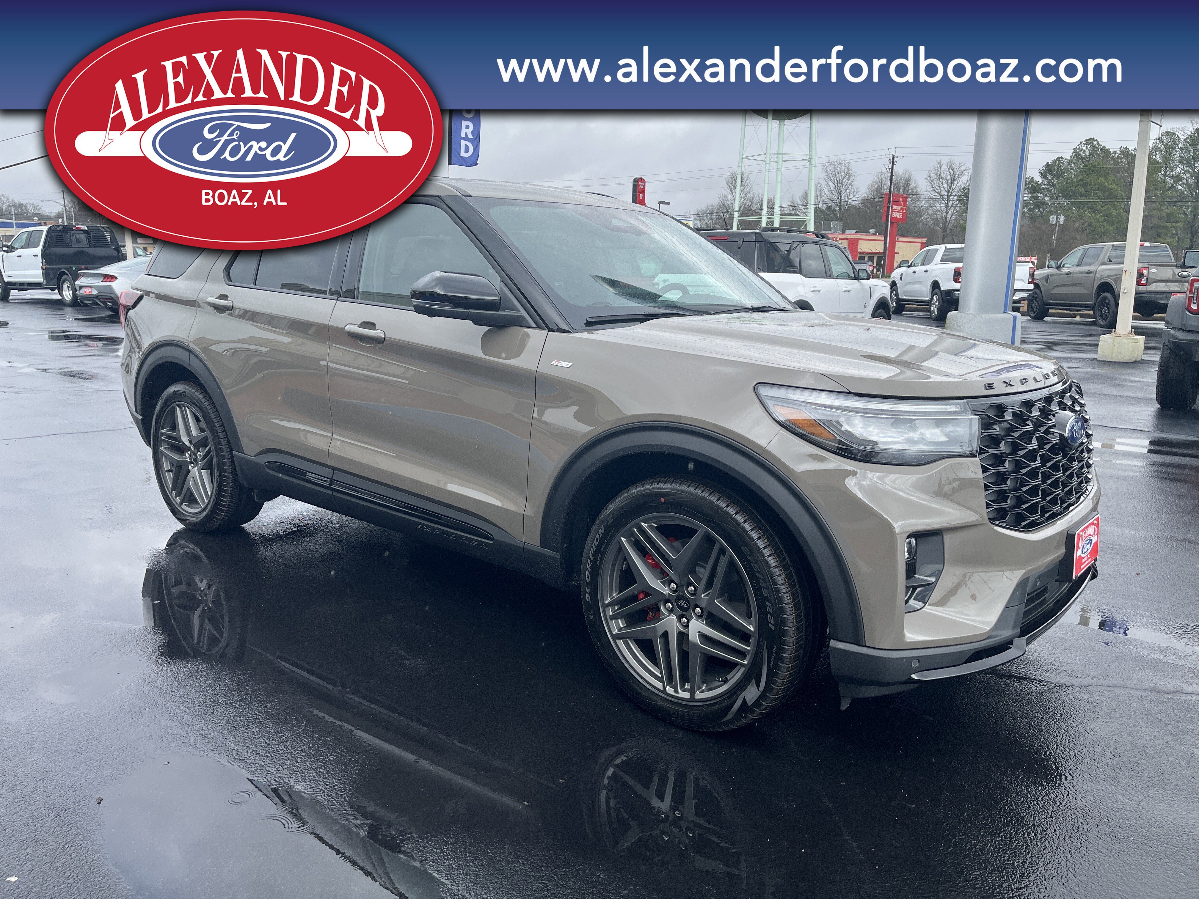 New 2026 Ford Explorer ST-Line w/ ST-Line Street Pack image 3