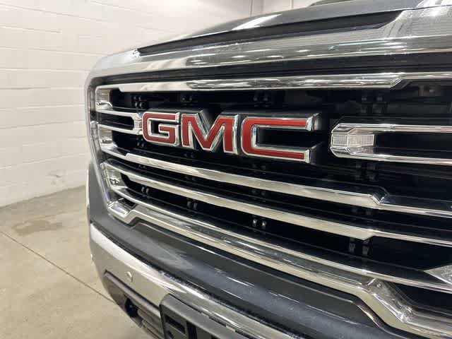 Used 2019 GMC Sierra 1500 SLT w/ SLT Premium Plus Package AWD/4WD image 31