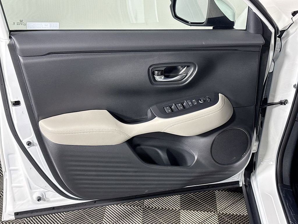 New 2026 Honda HR-V LX image 10