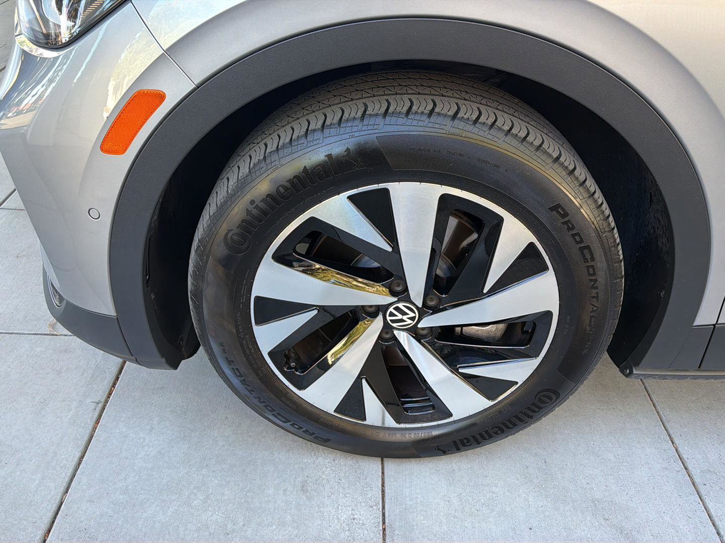 Certified 2024 Volkswagen ID.4 Pro RWD image 9