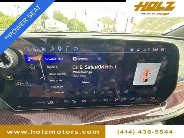 Certified 2025 Chevrolet Traverse RS w/ LPO, Floor Liner Package AWD/4WD image 13