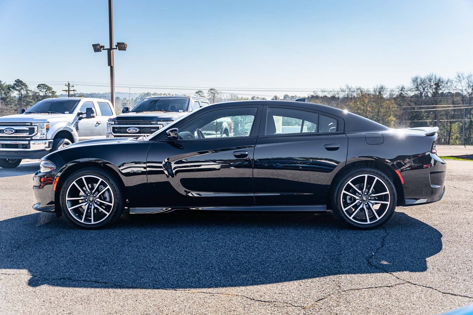 Used 2023 Dodge Charger R/T w/ Navigation & Travel Group image 4
