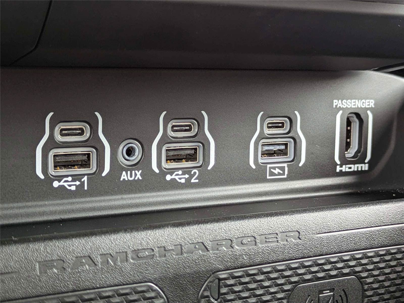 Used 2025 RAM 1500 Limited w/ Off Road Group AWD/4WD image 26
