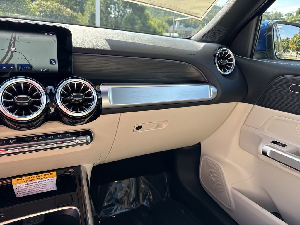 New 2026 Mercedes-Benz GLB 250 4MATIC image 29