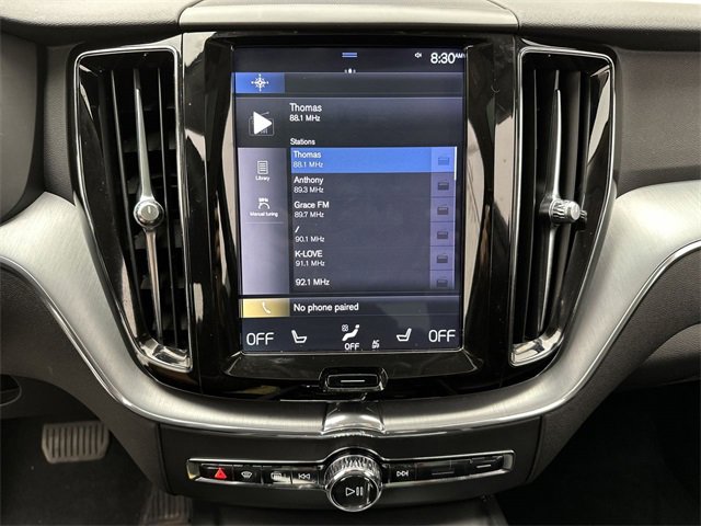 Used 2018 Volvo XC60 T6 Momentum w/ Convenience Package image 16
