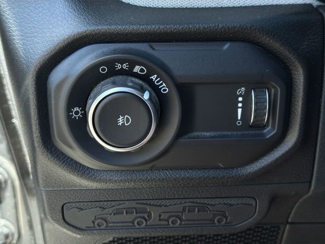 Used 2024 Jeep Wrangler Sport S AWD/4WD image 30