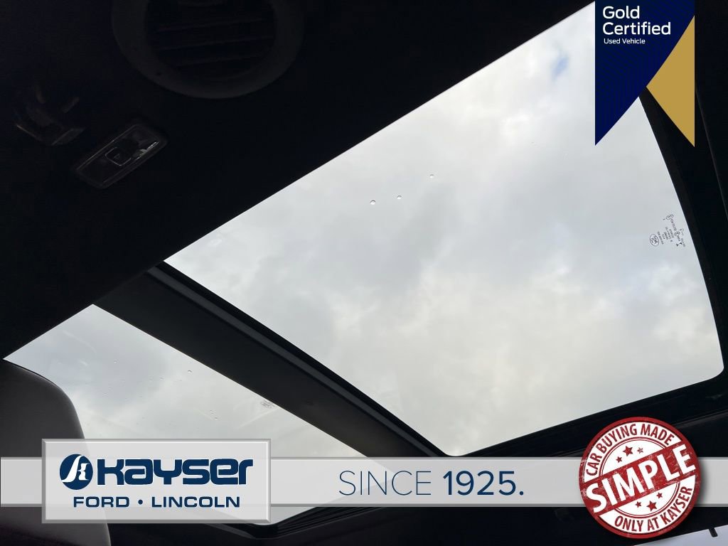 Certified 2022 Ford Explorer Platinum w/ Equipment Group 601A image 35