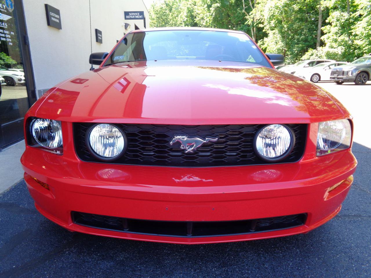 Used 2006 Ford Mustang GT RWD image 2