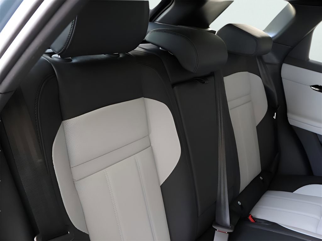 New 2026 Land Rover Range Rover Evoque Dynamic SE image 26