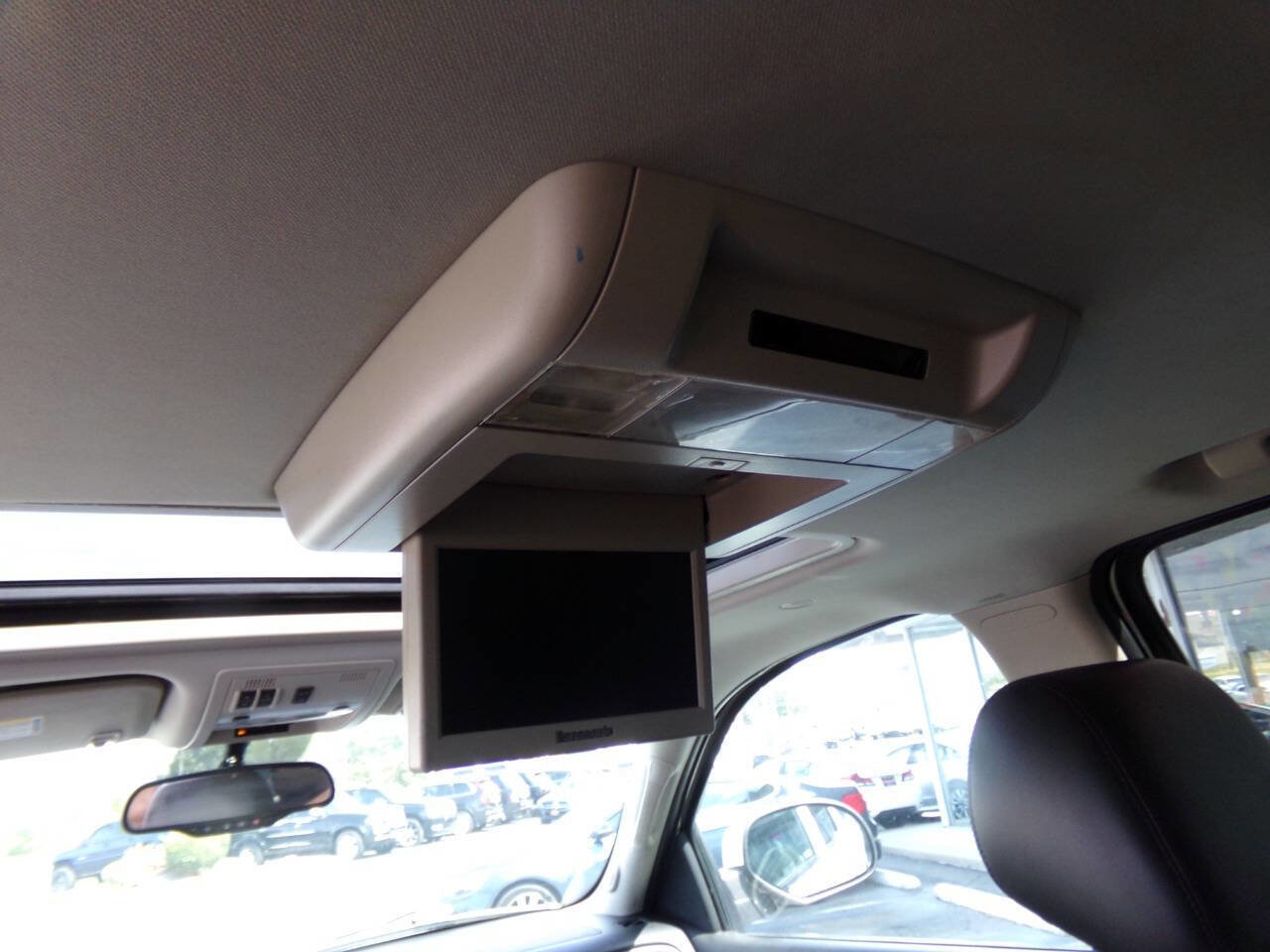 Used 2013 GMC Yukon XL Denali image 11