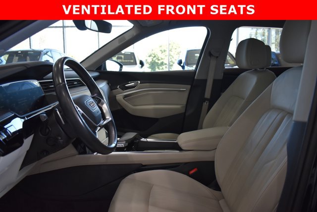 Used 2024 Audi Q8 e-tron Premium Plus AWD/4WD image 11