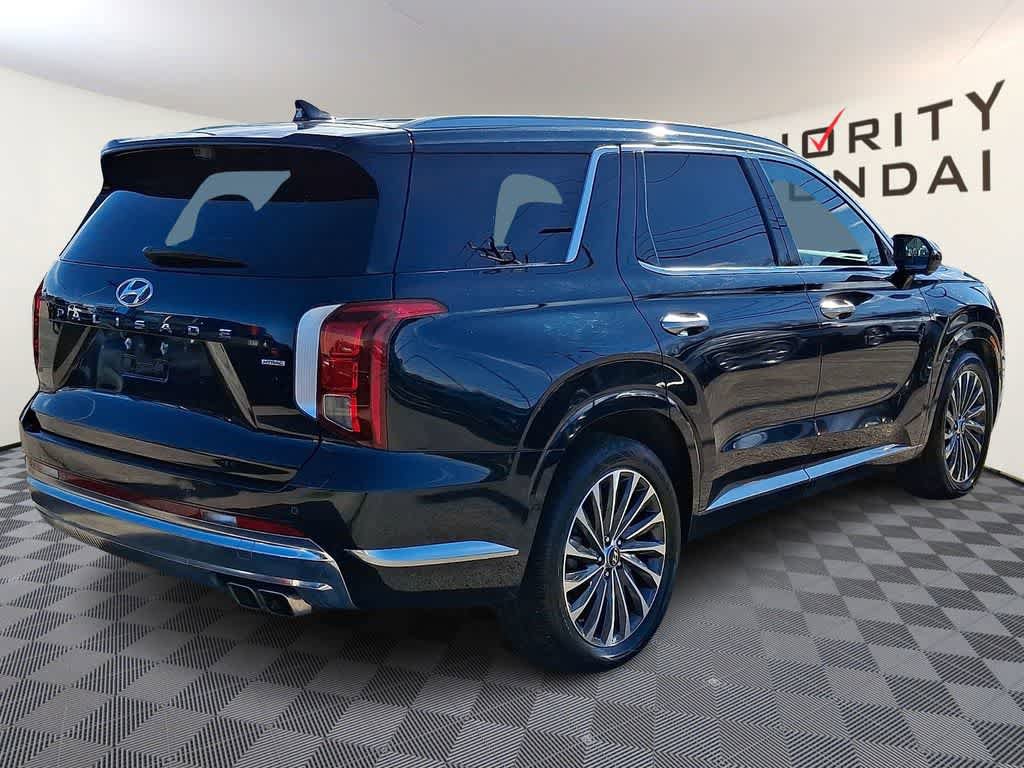 Used 2024 Hyundai Palisade Calligraphy image 4
