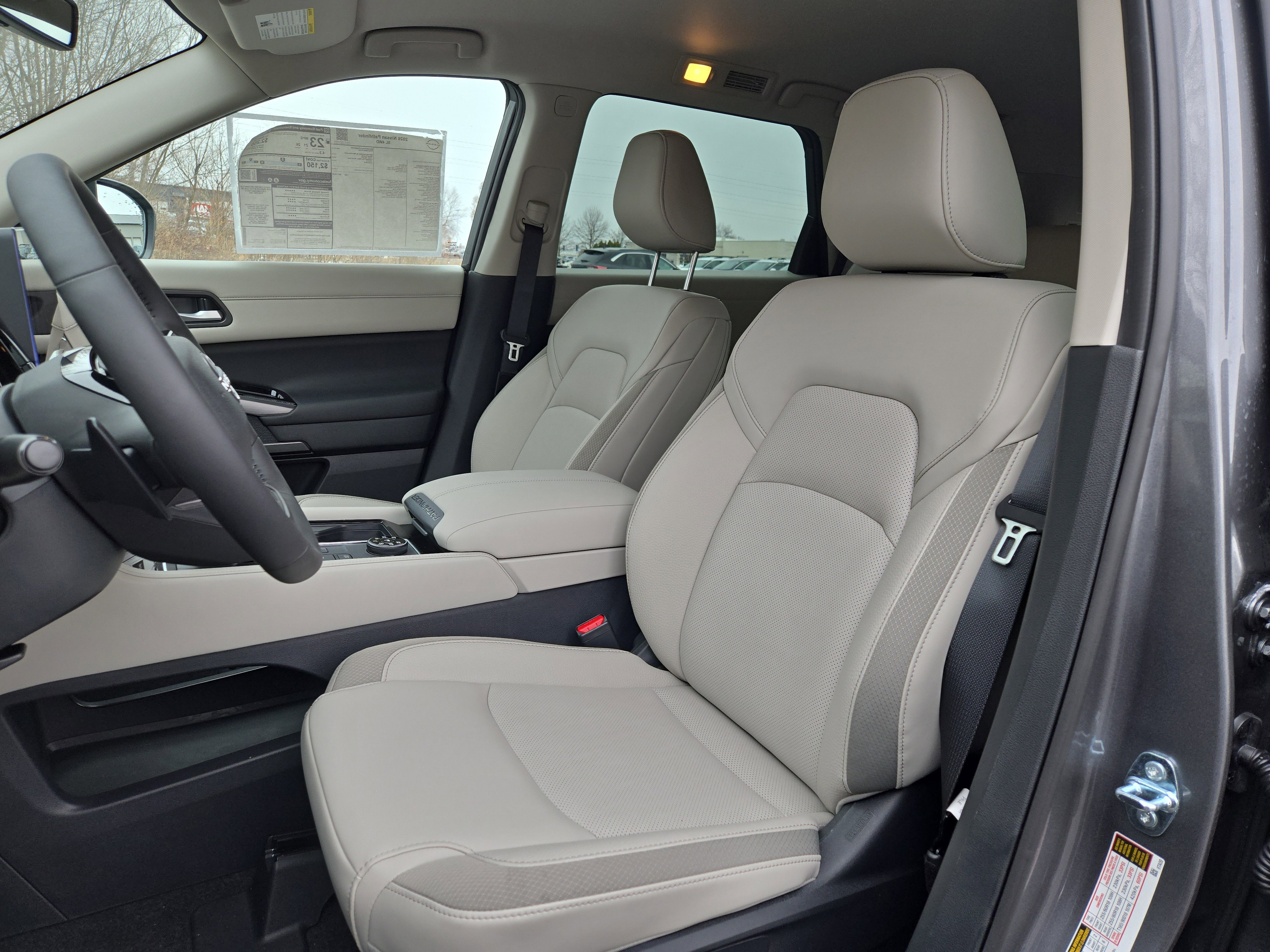 New 2026 Nissan Pathfinder SL image 10