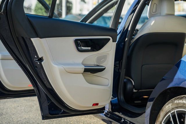 Certified 2023 Mercedes-Benz C 300 4MATIC Sedan image 36