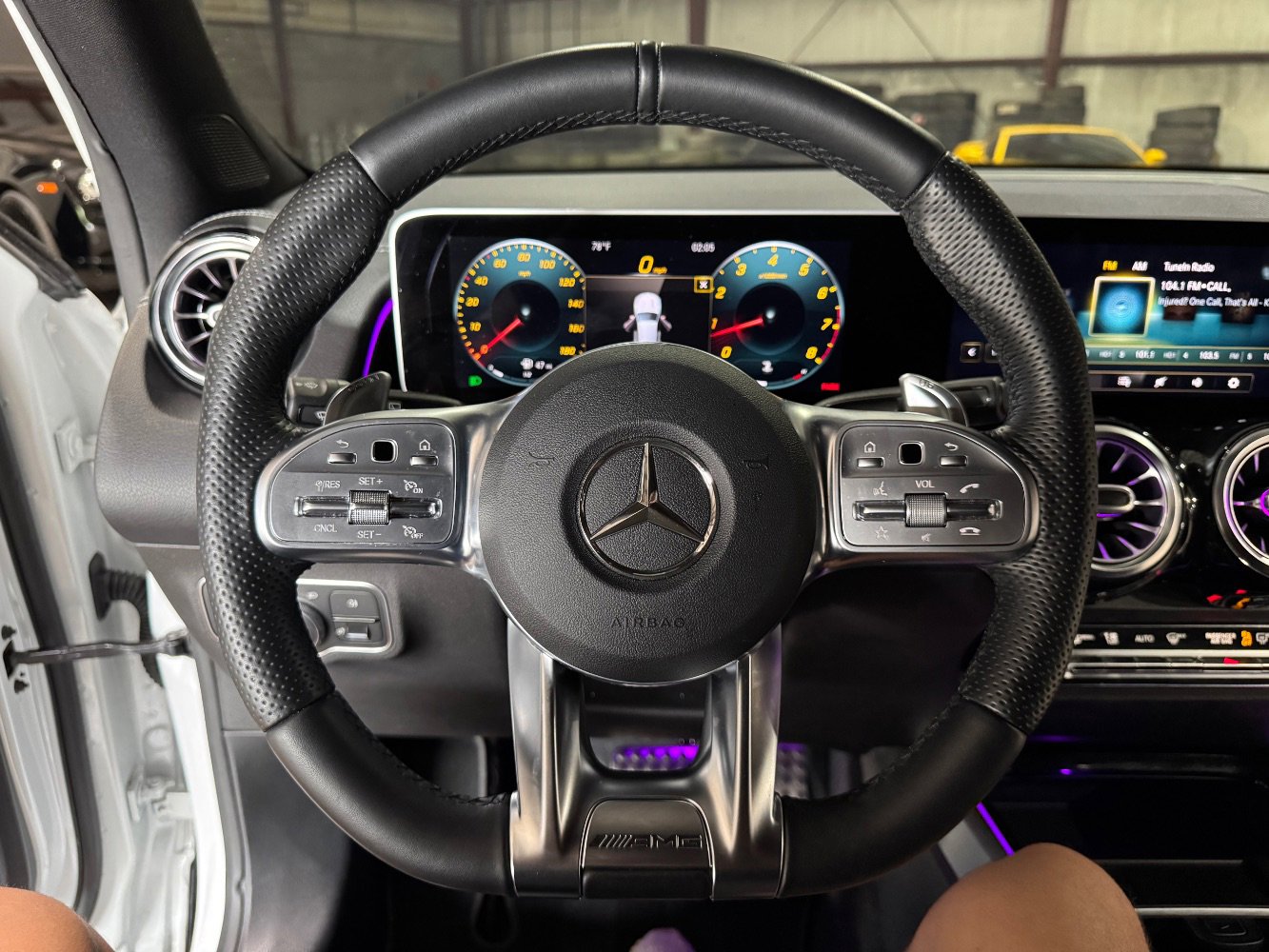 Used 2021 Mercedes-Benz GLB 35 AMG 4MATIC image 30