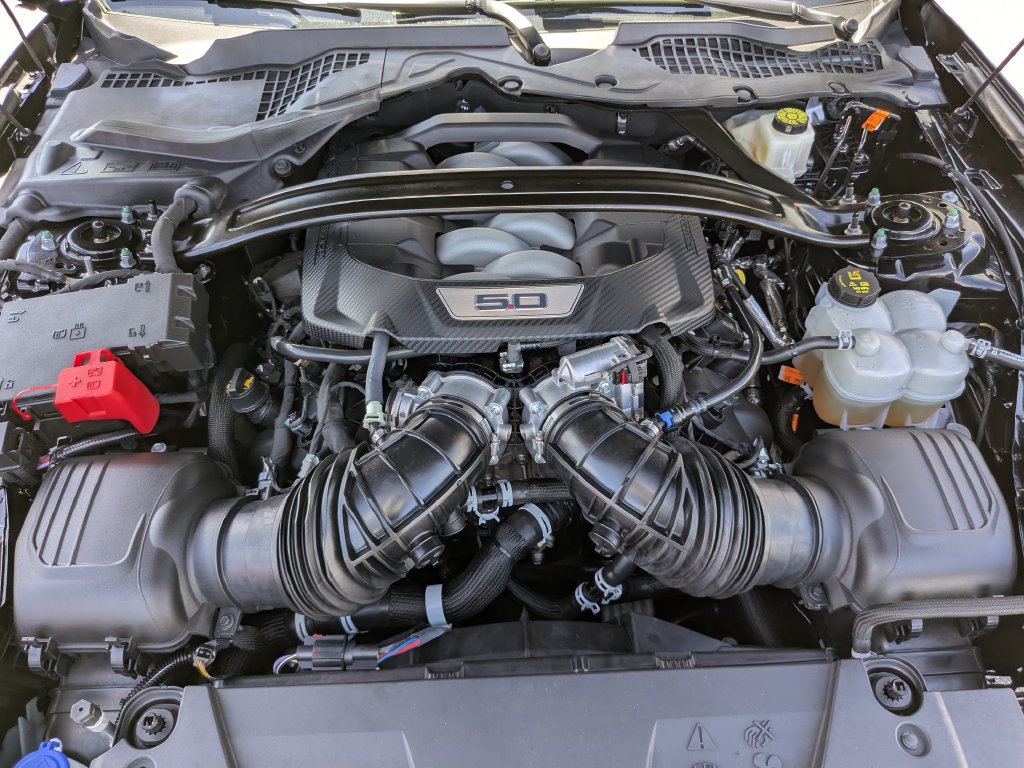 Used 2025 Ford Mustang GT Premium w/ GT Performance Package RWD image 14