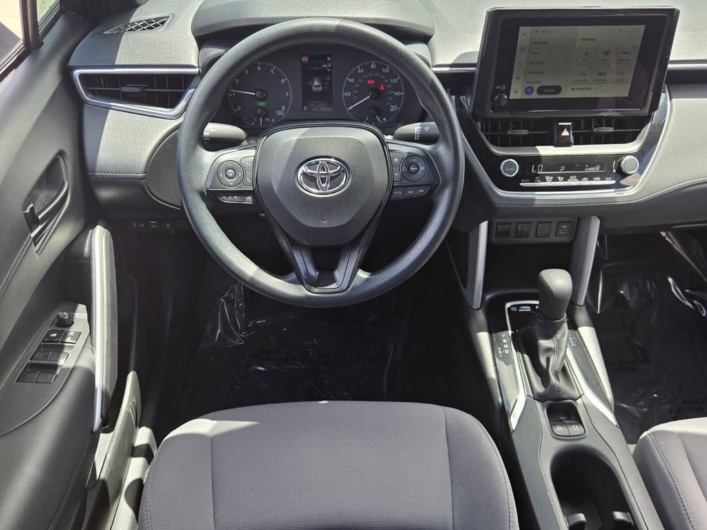 Used 2024 Toyota Corolla Cross AWD Hybrid image 12