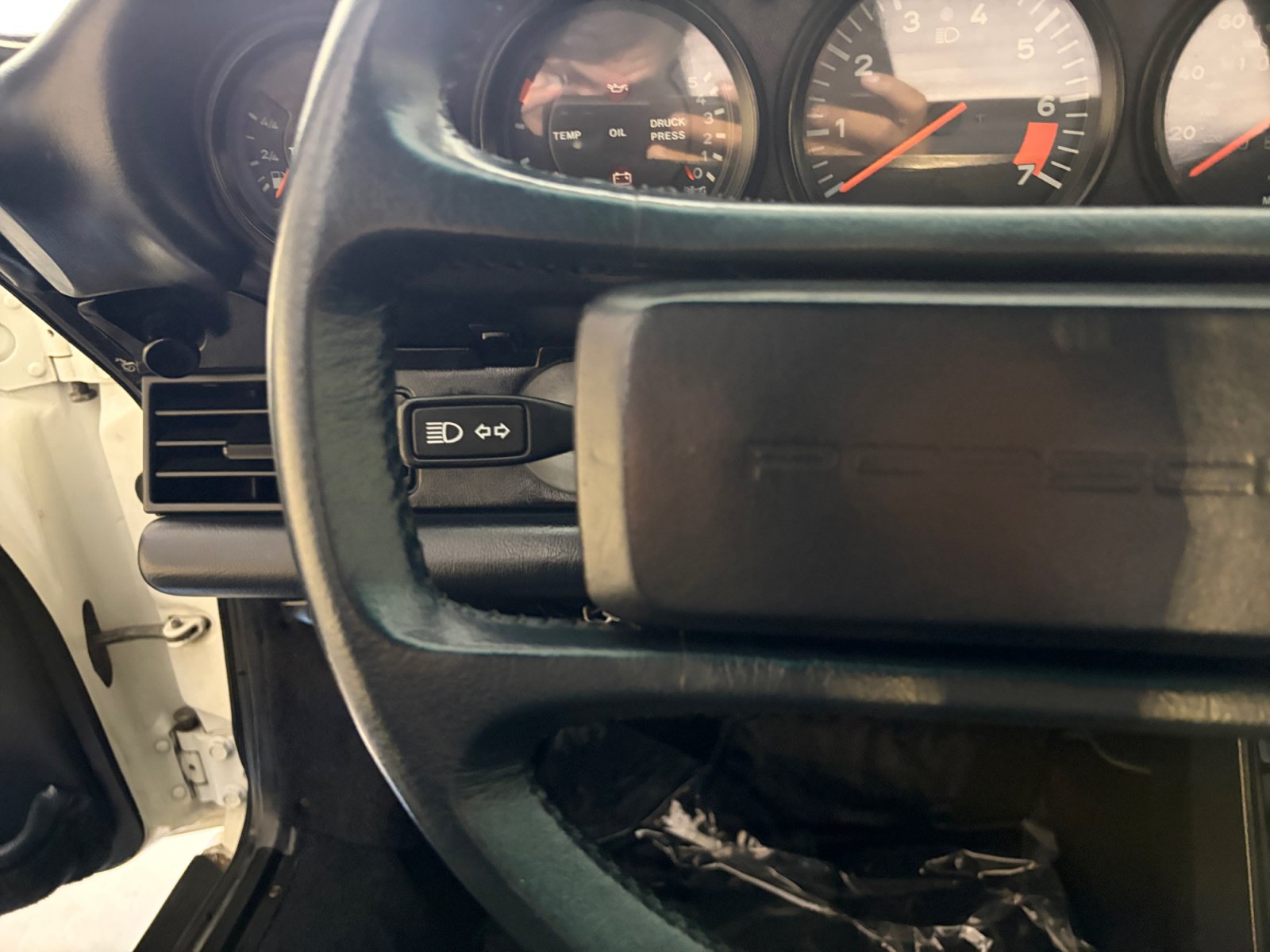 Used 1987 Porsche 911 Carrera RWD image 37