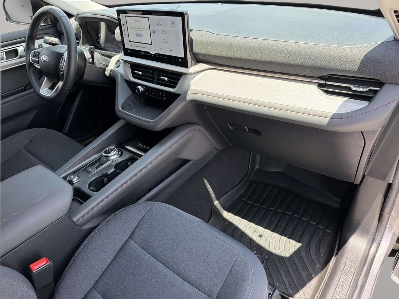 Certified 2025 Ford Explorer Active RWD image 12