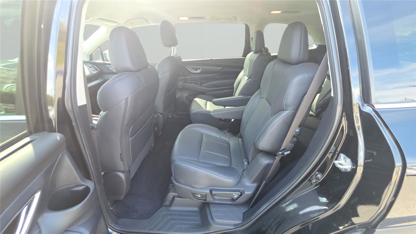 Used 2023 Subaru Ascent Limited AWD/4WD image 20