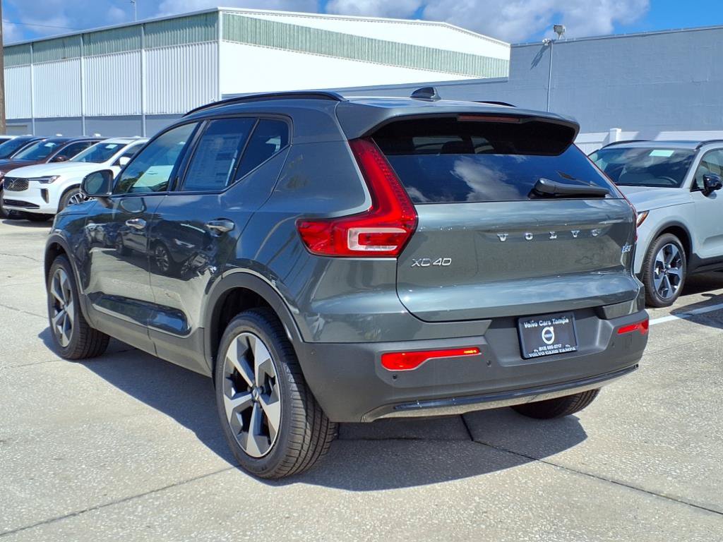 New 2026 Volvo XC40 B5 Plus w/ Protection Package Premier AWD/4WD image 5