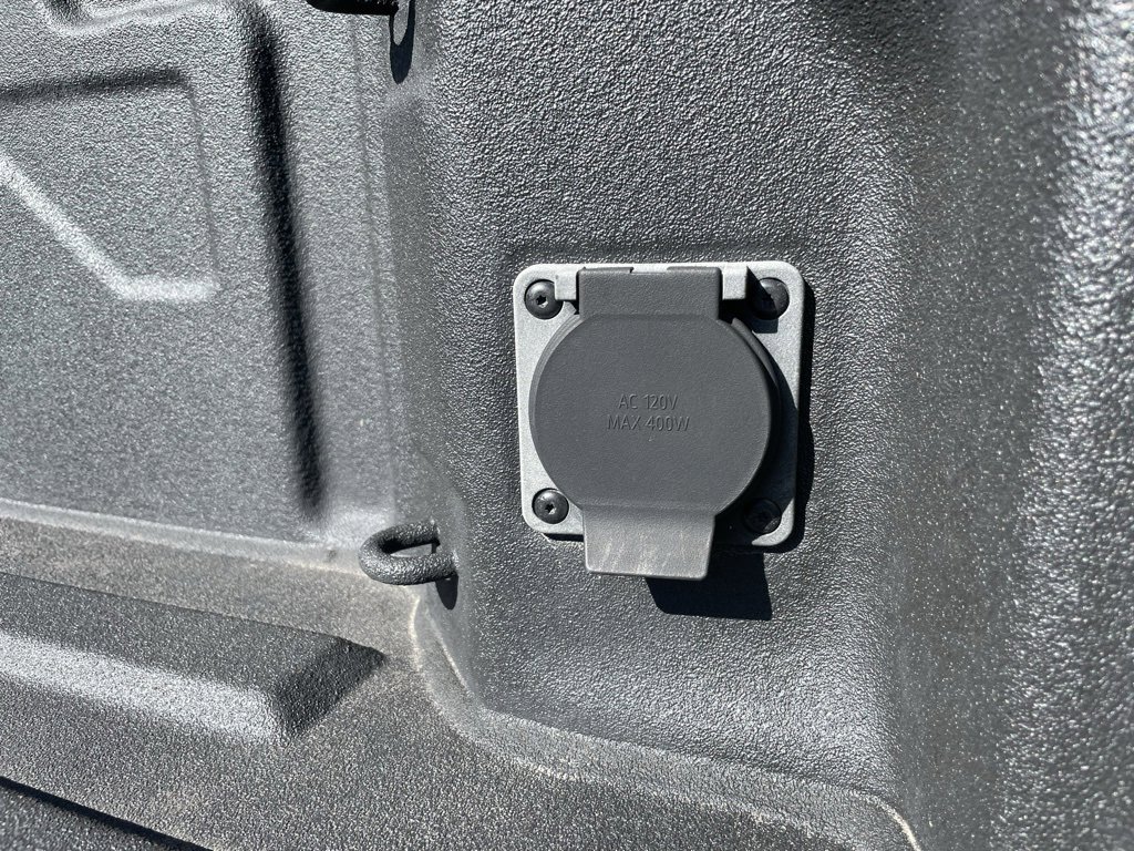 Used 2024 Chevrolet Silverado 3500 LTZ w/ LTZ Plus Package image 34