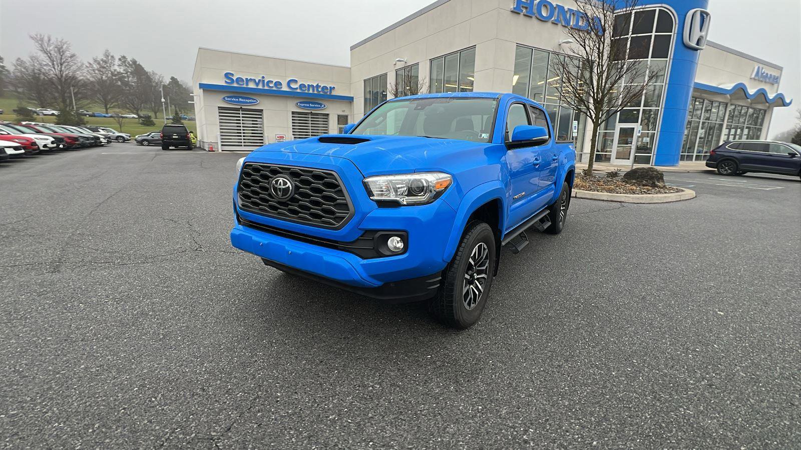 Used 2020 Toyota Tacoma TRD Sport image 8