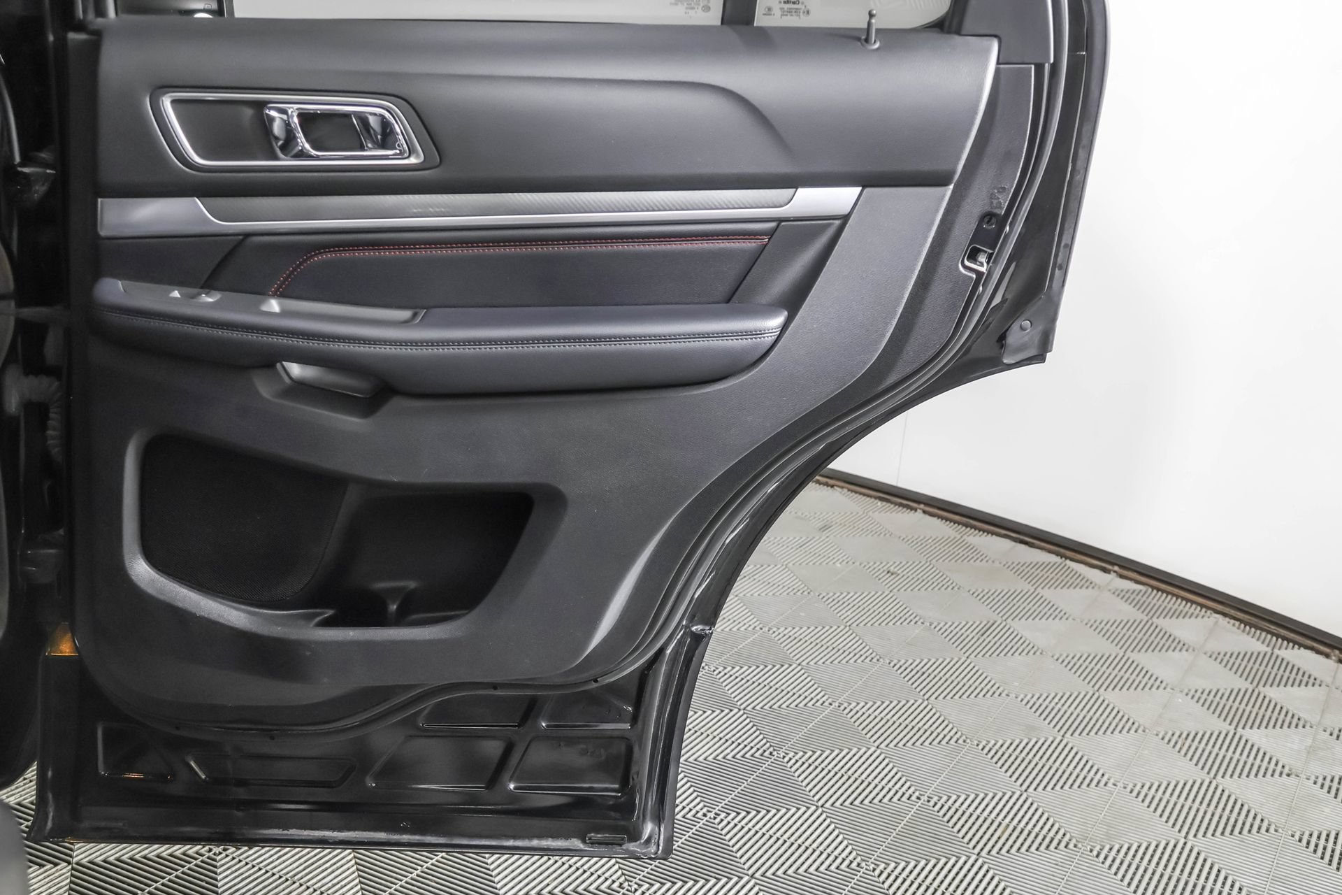 Used 2017 Ford Explorer Sport AWD/4WD image 43