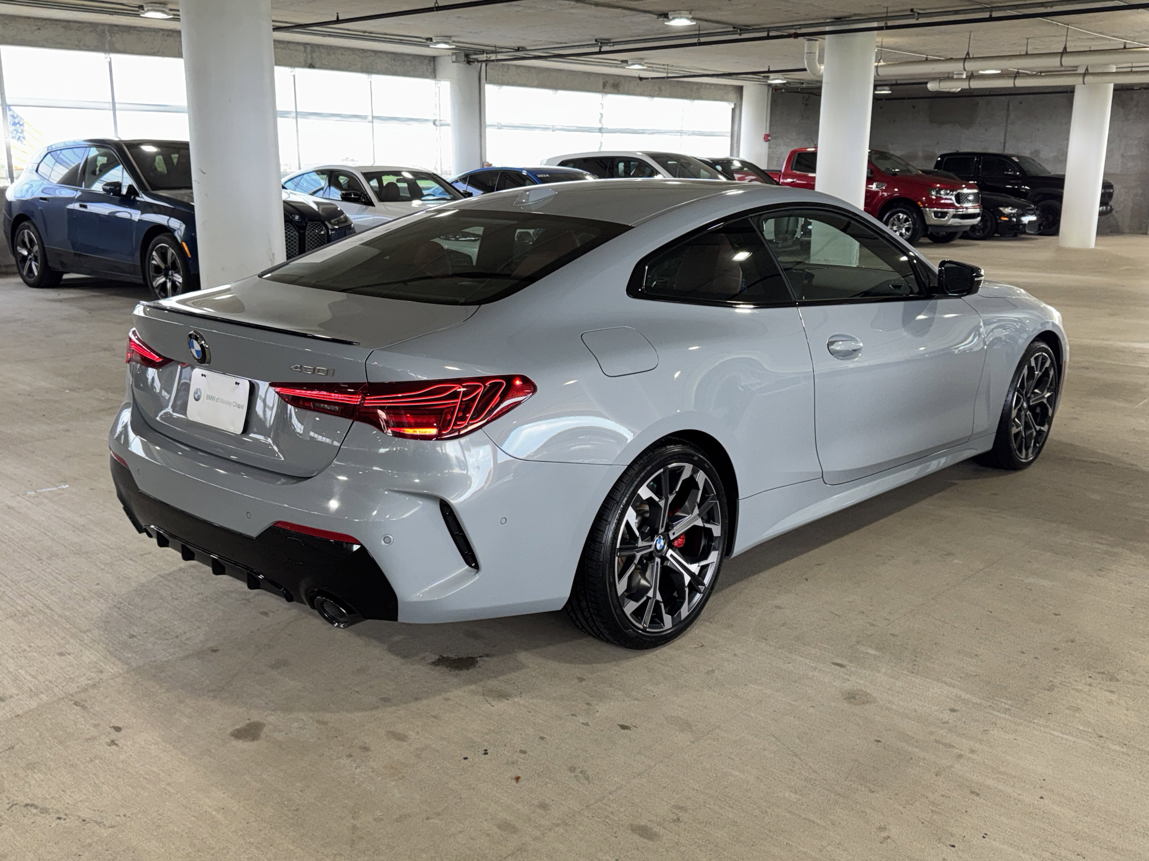 Used 2026 BMW 430i Coupe w/ M Sport Package image 8