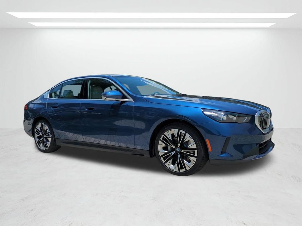 New 2027 BMW 530i w/ Premium Package RWD image 2