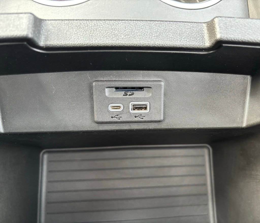 Used 2021 Chevrolet Tahoe Z71 image 34