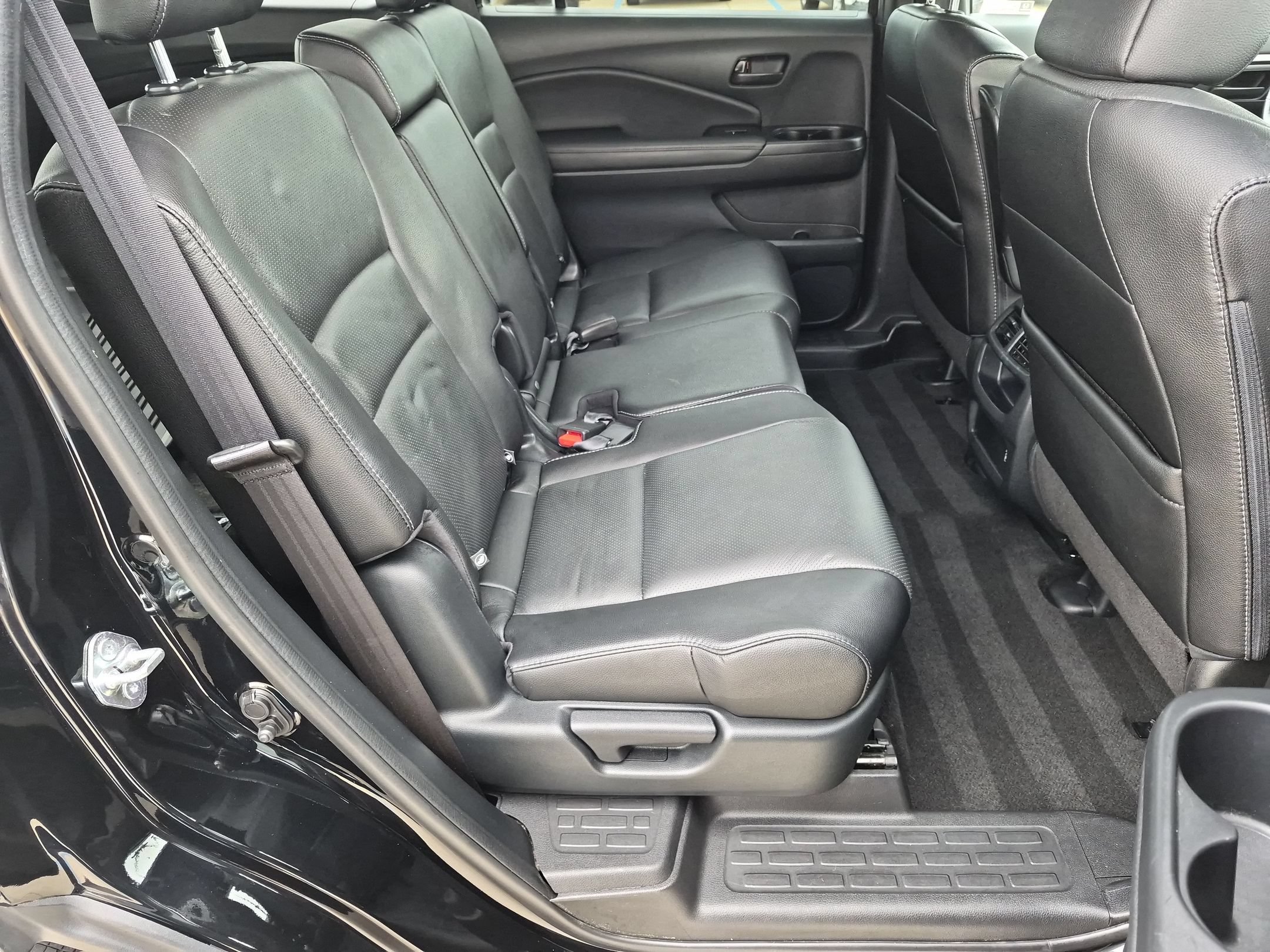 Used 2022 Honda Passport EX-L image 30