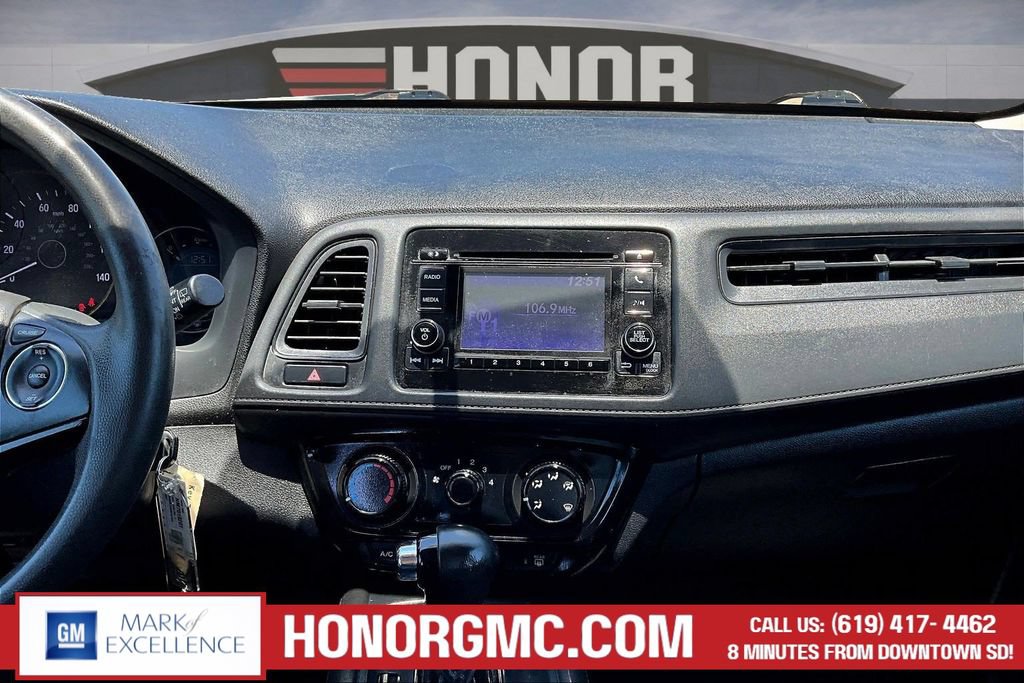 Used 2022 Honda HR-V LX image 9