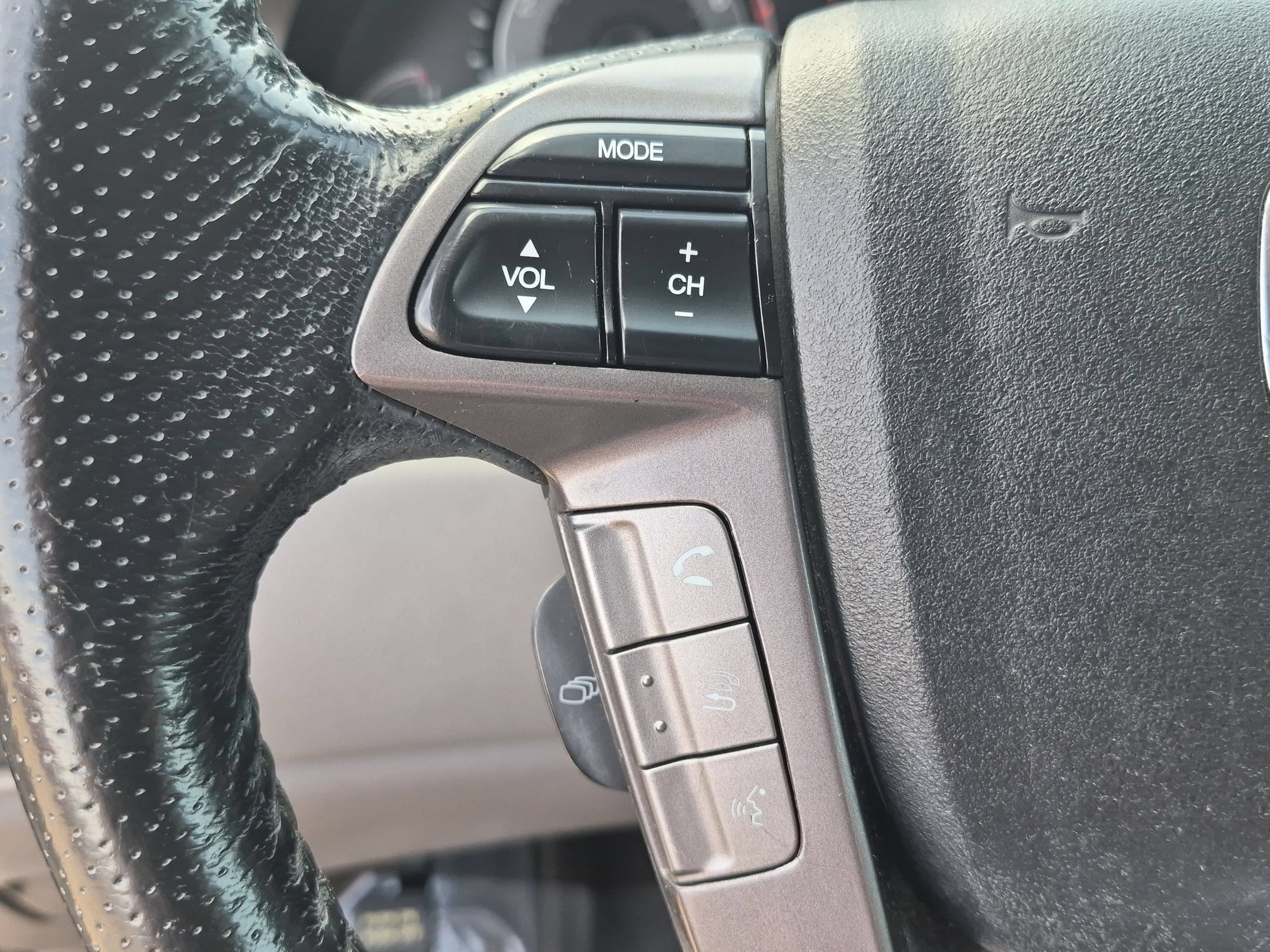 Used 2015 Honda Odyssey EX-L image 14