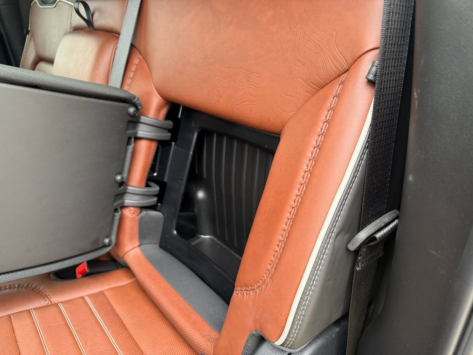 Used 2025 GMC Sierra 2500 Denali Ultimate image 25