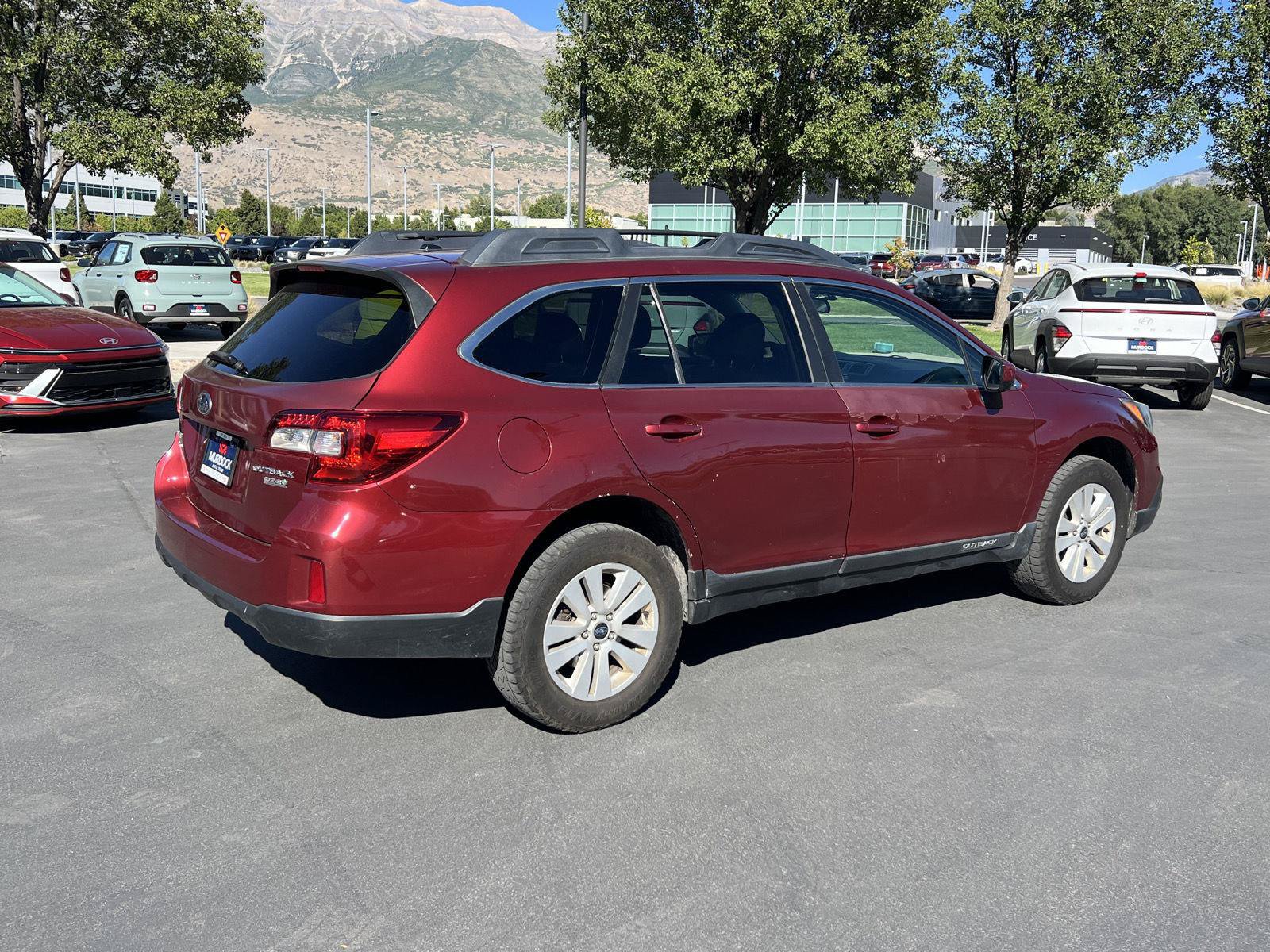 Used 2015 Subaru Outback 2.5i Premium AWD/4WD image 17