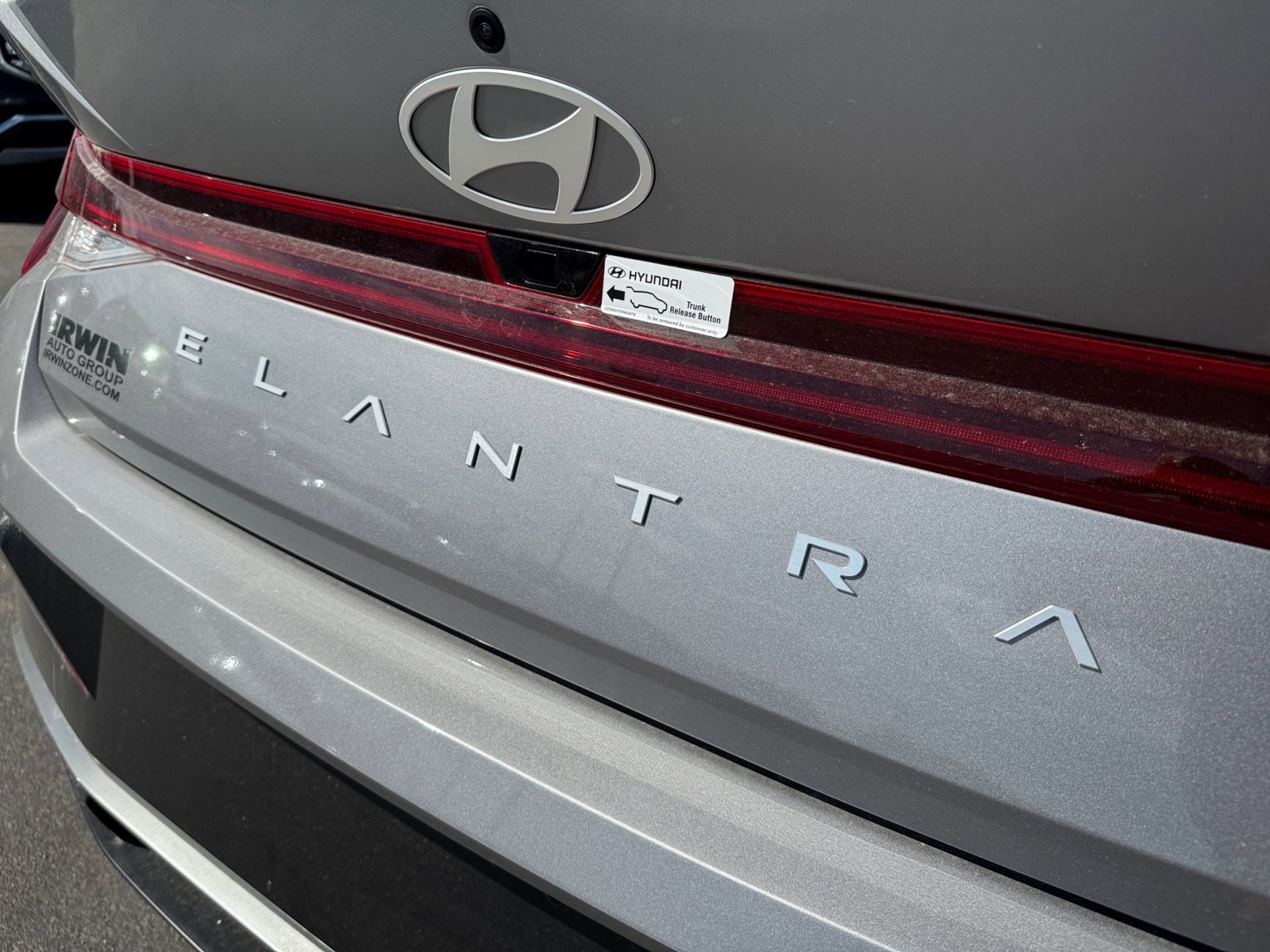 New 2025 Hyundai Elantra SEL image 17