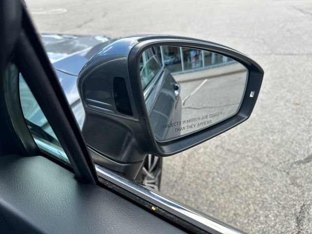 Certified 2022 Volkswagen Tiguan SEL R-Line AWD/4WD image 41